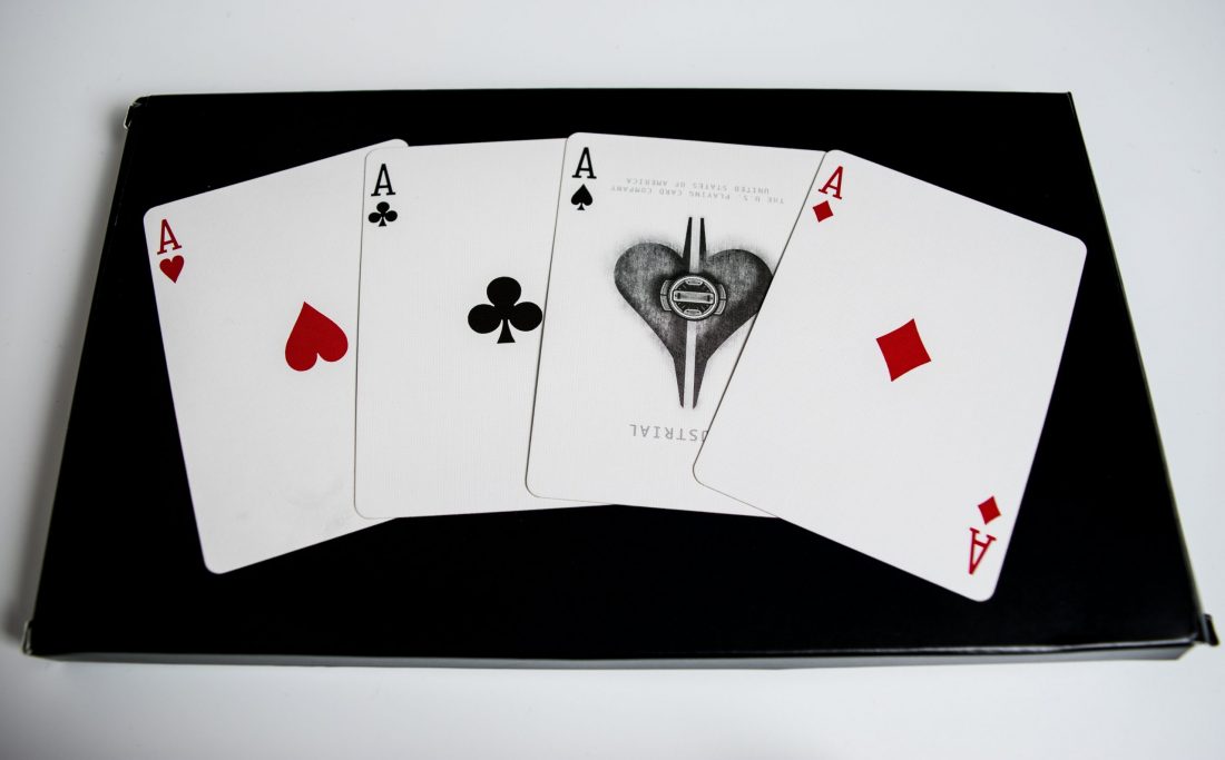 Features of playing blackjack